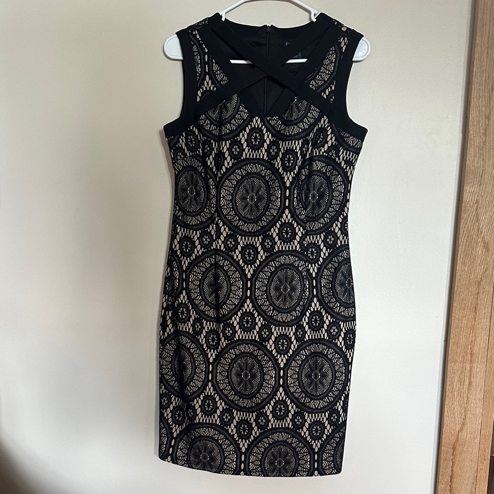 Enfocus Studio Black and Nude Knee Length Dress